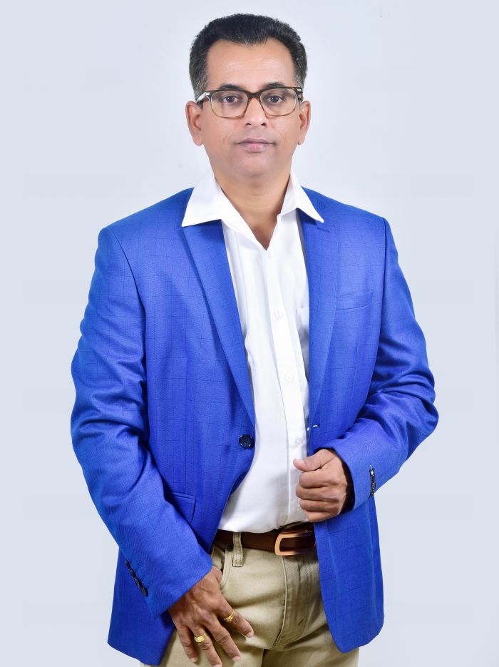 Shailendra Kadulkar - Visionary Digital Marketing Leader at Movinnza